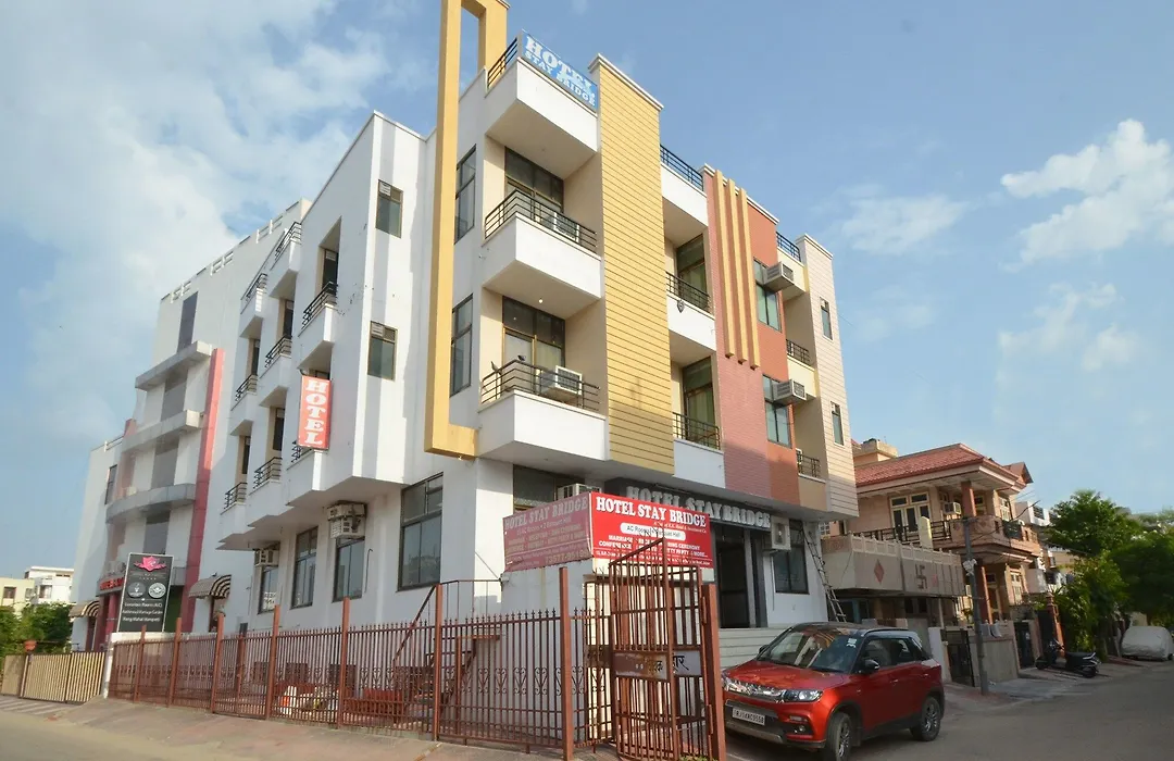 Oyo Hotel Stay Bridge-1